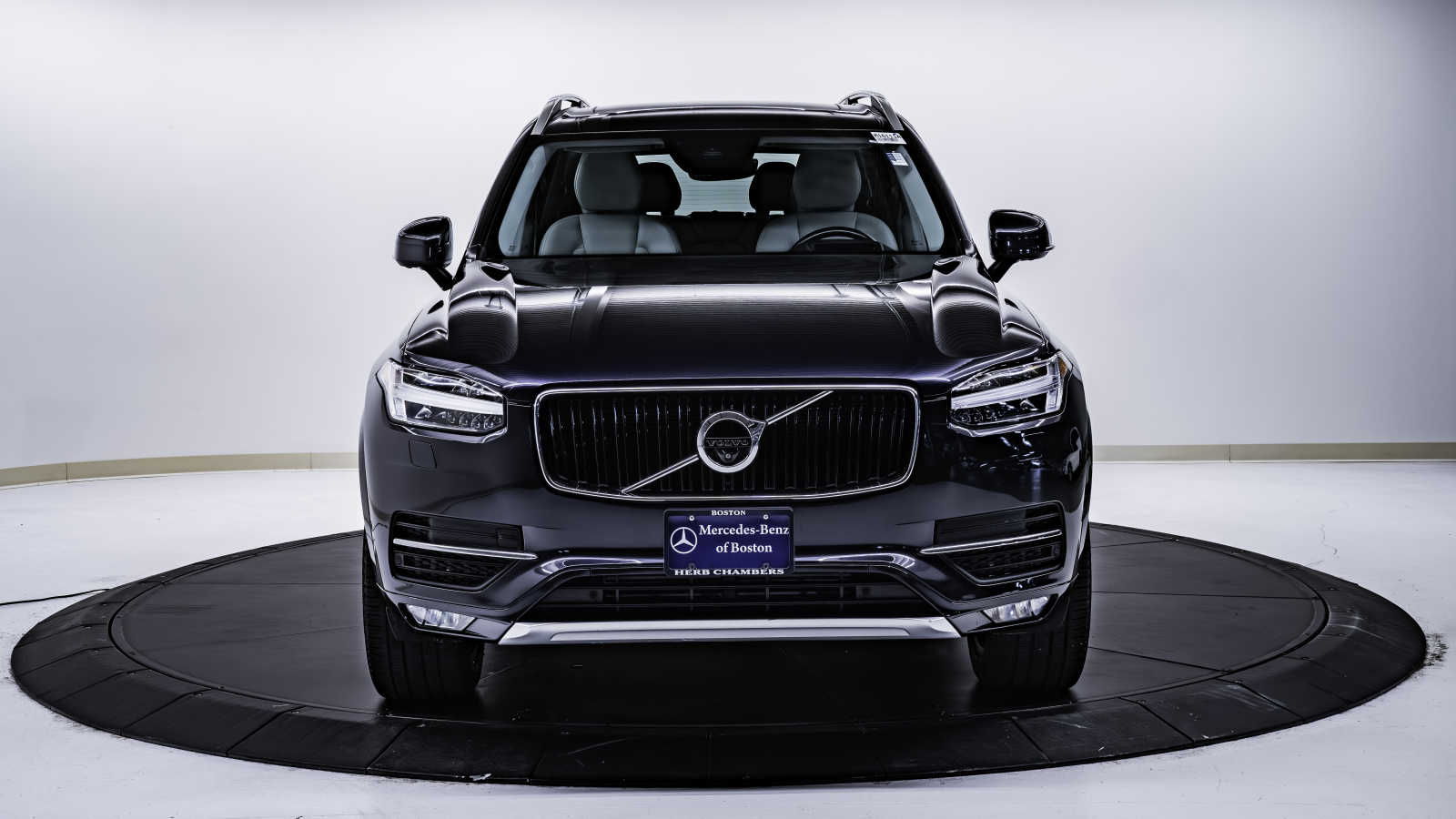 used 2019 Volvo XC90 car, priced at $30,998