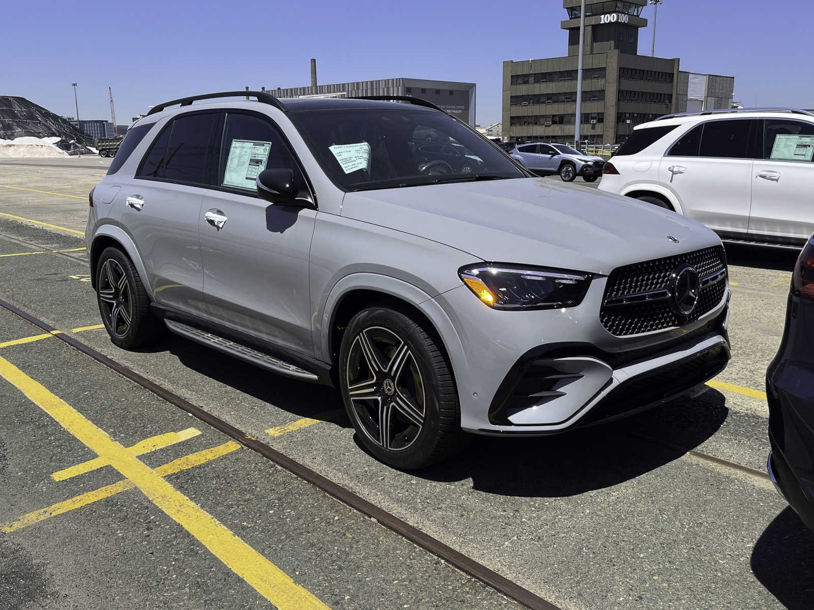 new 2024 Mercedes-Benz GLE 580 car