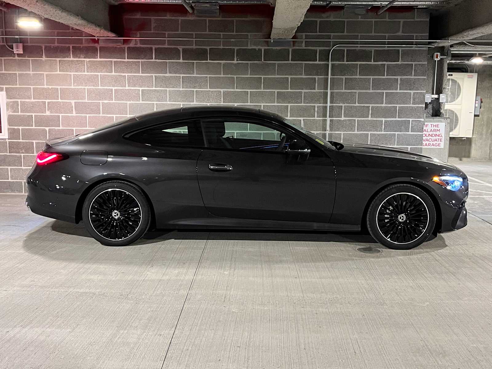 new 2025 Mercedes-Benz CLE 300 car