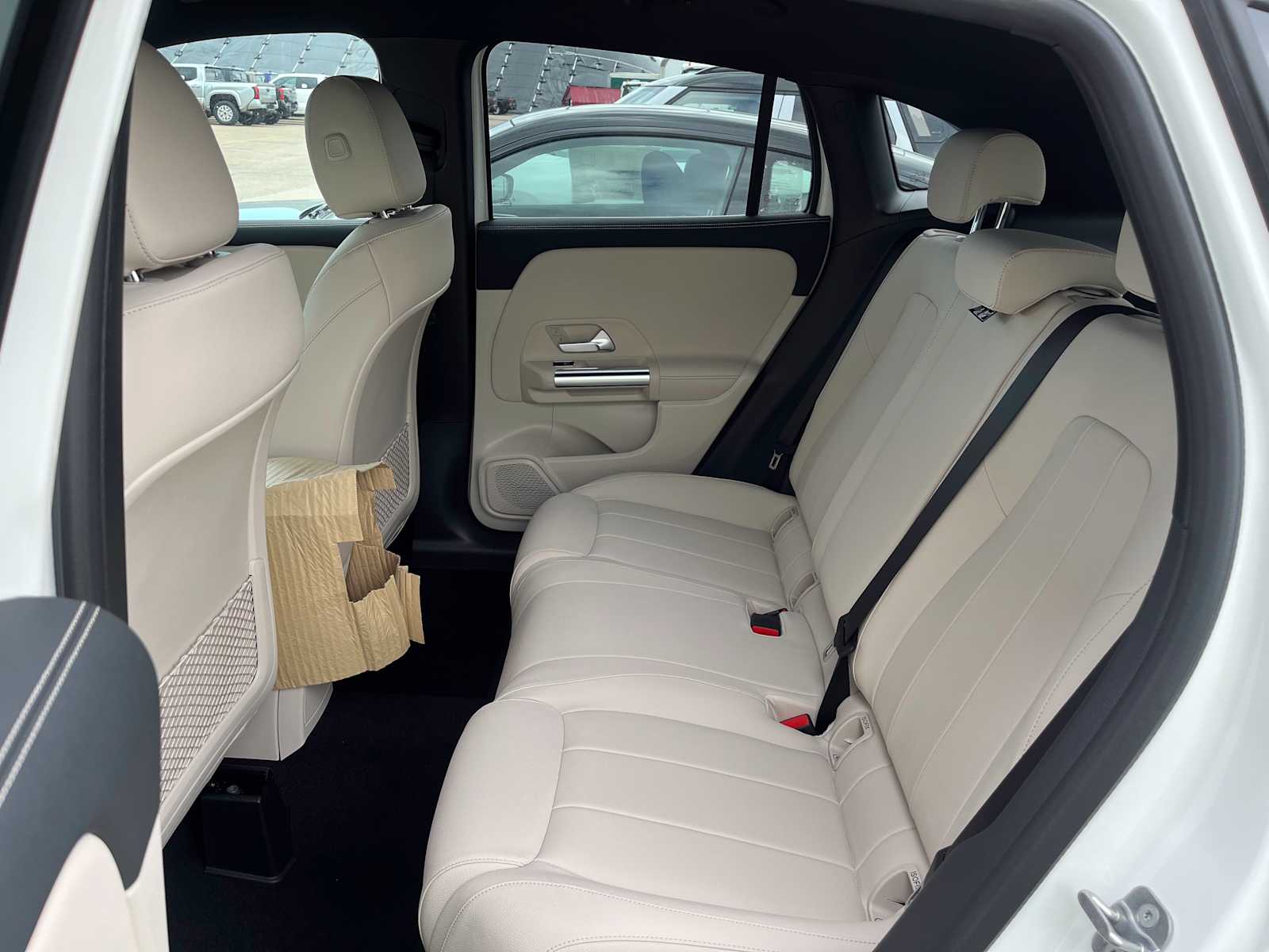 new 2025 Mercedes-Benz GLA 250 car