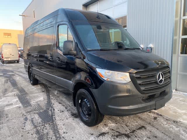 new 2025 Mercedes-Benz Sprinter car