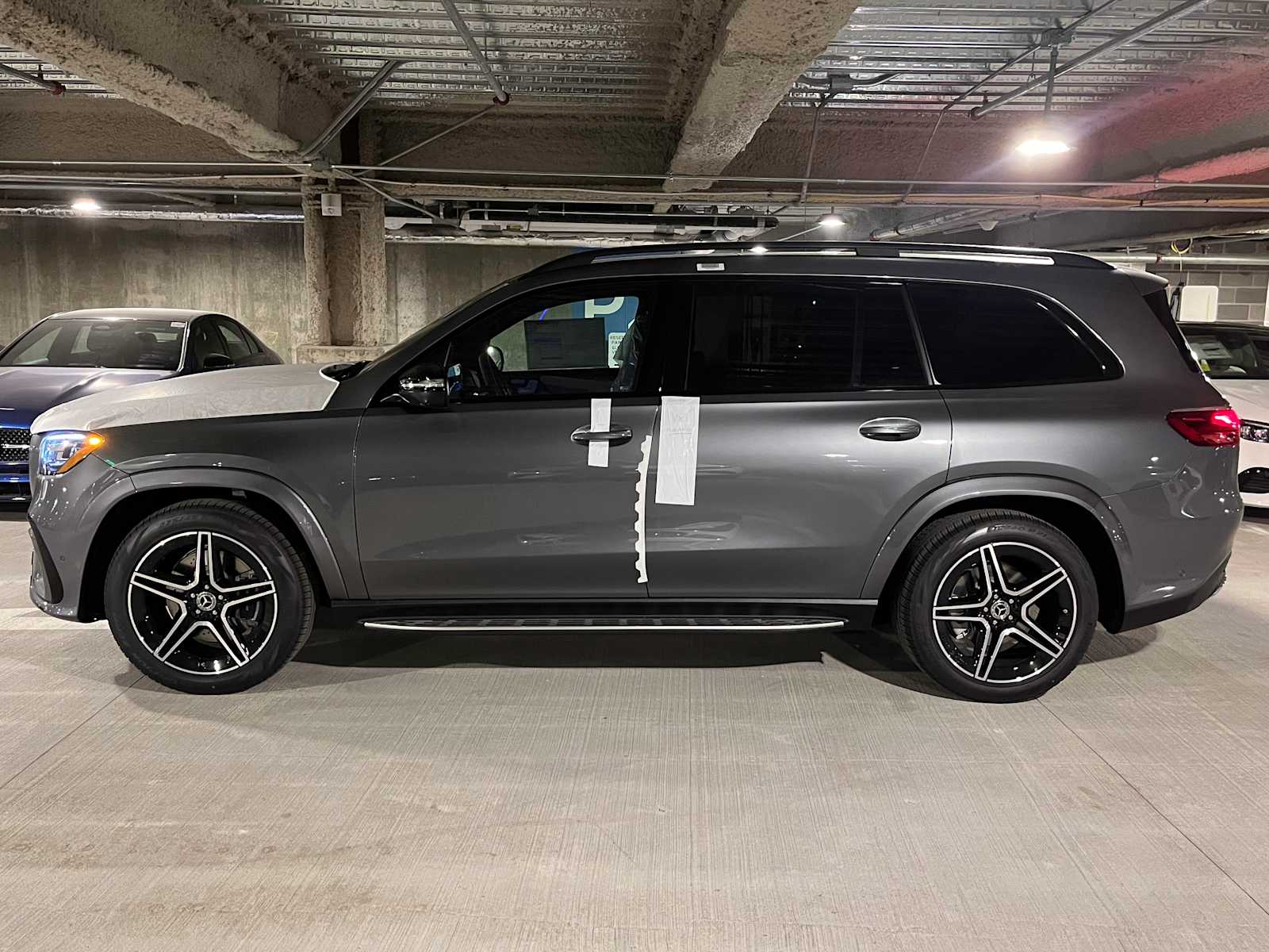 new 2025 Mercedes-Benz GLS 450 car