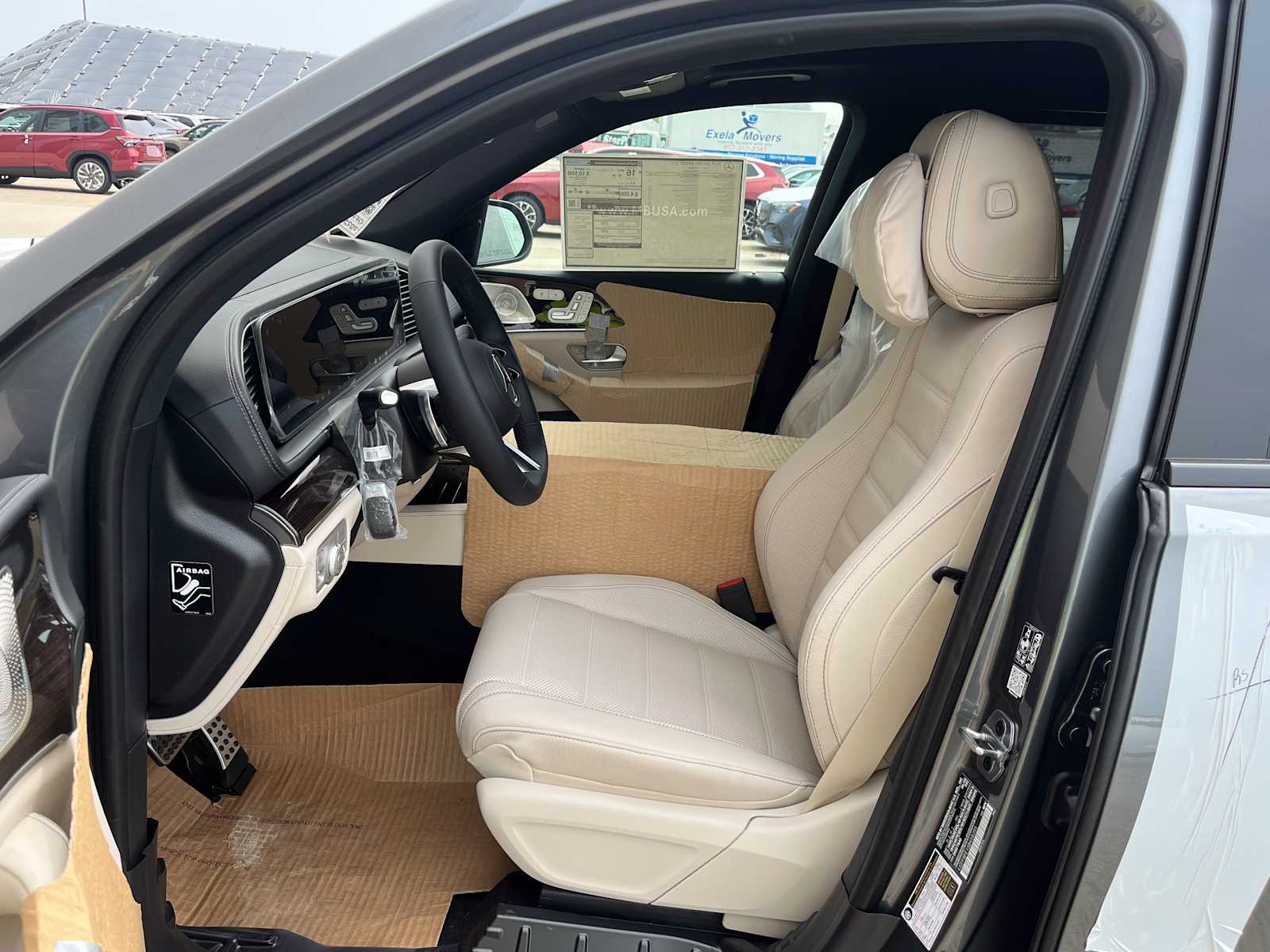 new 2025 Mercedes-Benz GLS 580 car