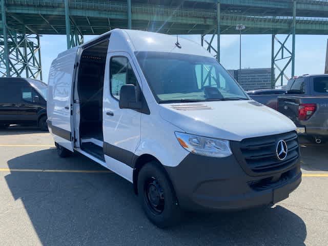 new 2025 Mercedes-Benz Sprinter car