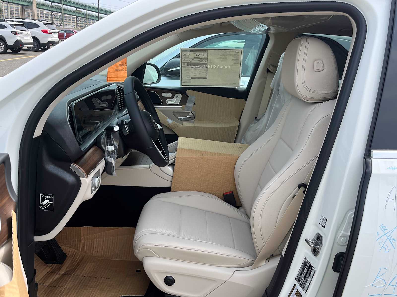 new 2025 Mercedes-Benz GLE 450e Plug-In Hybrid car