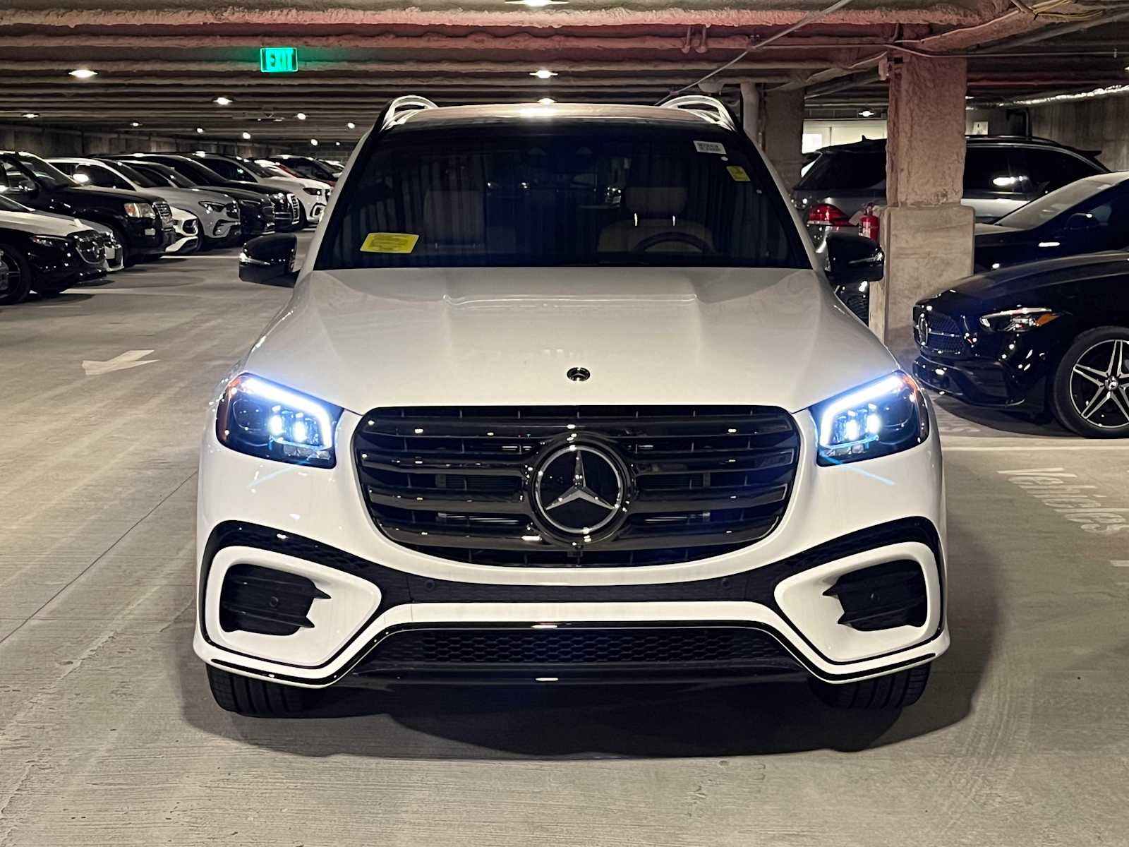 new 2025 Mercedes-Benz GLS 450 car