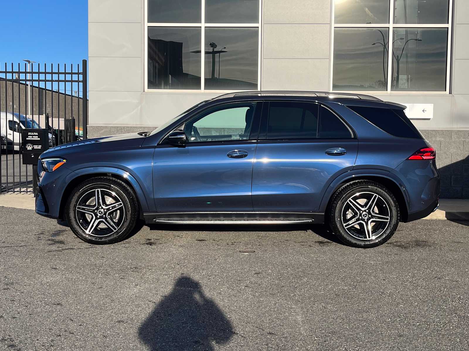 new 2025 Mercedes-Benz GLE 350 car