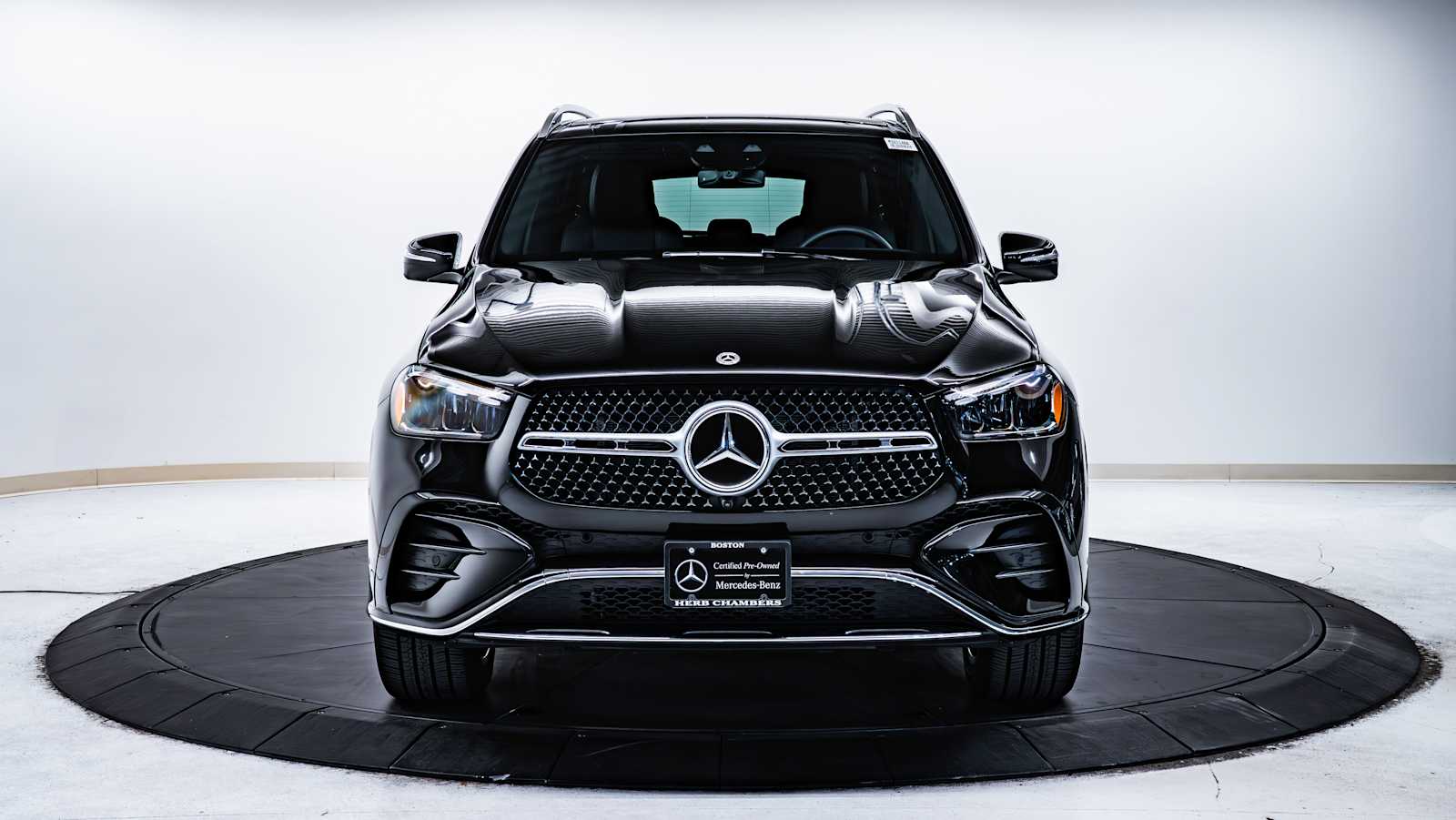 used 2024 Mercedes-Benz GLE 450 car, priced at $69,998