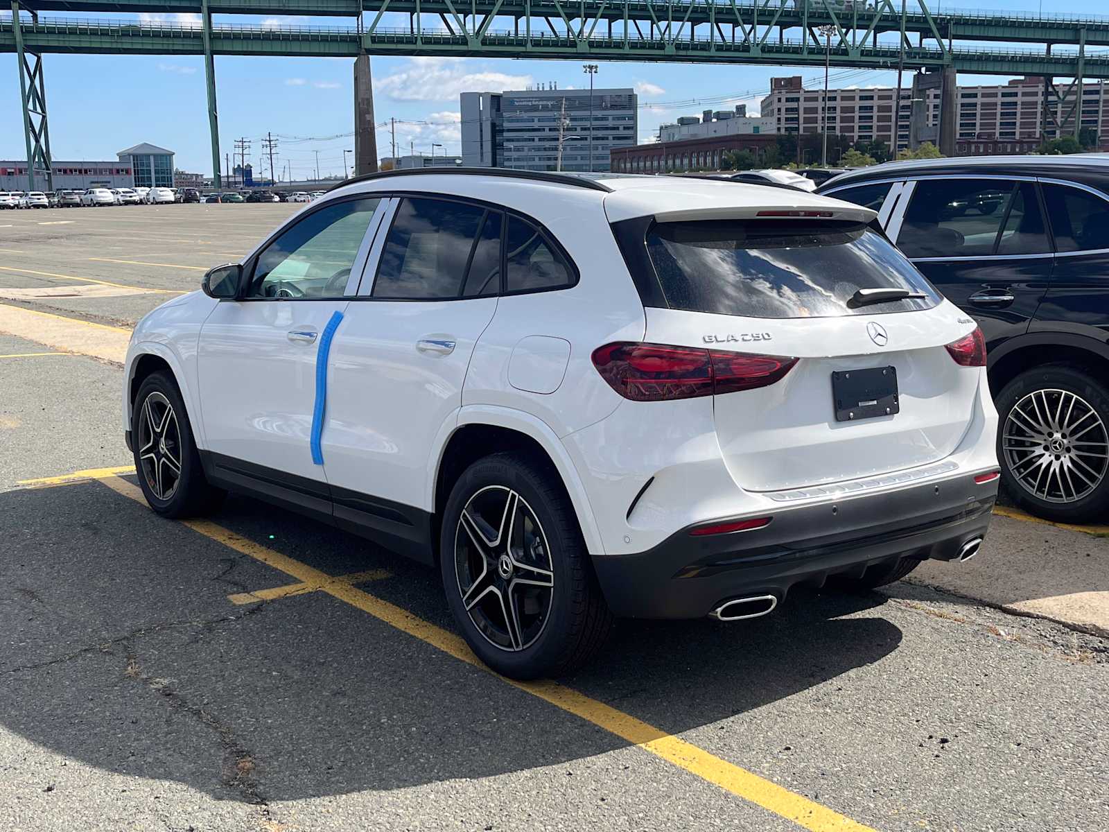 new 2025 Mercedes-Benz GLA 250 car