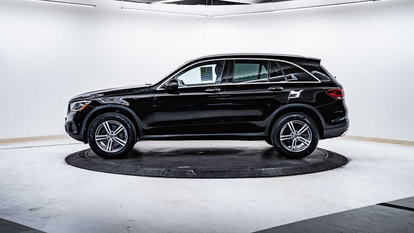 used 2022 Mercedes-Benz GLC 300 car, priced at $35,998