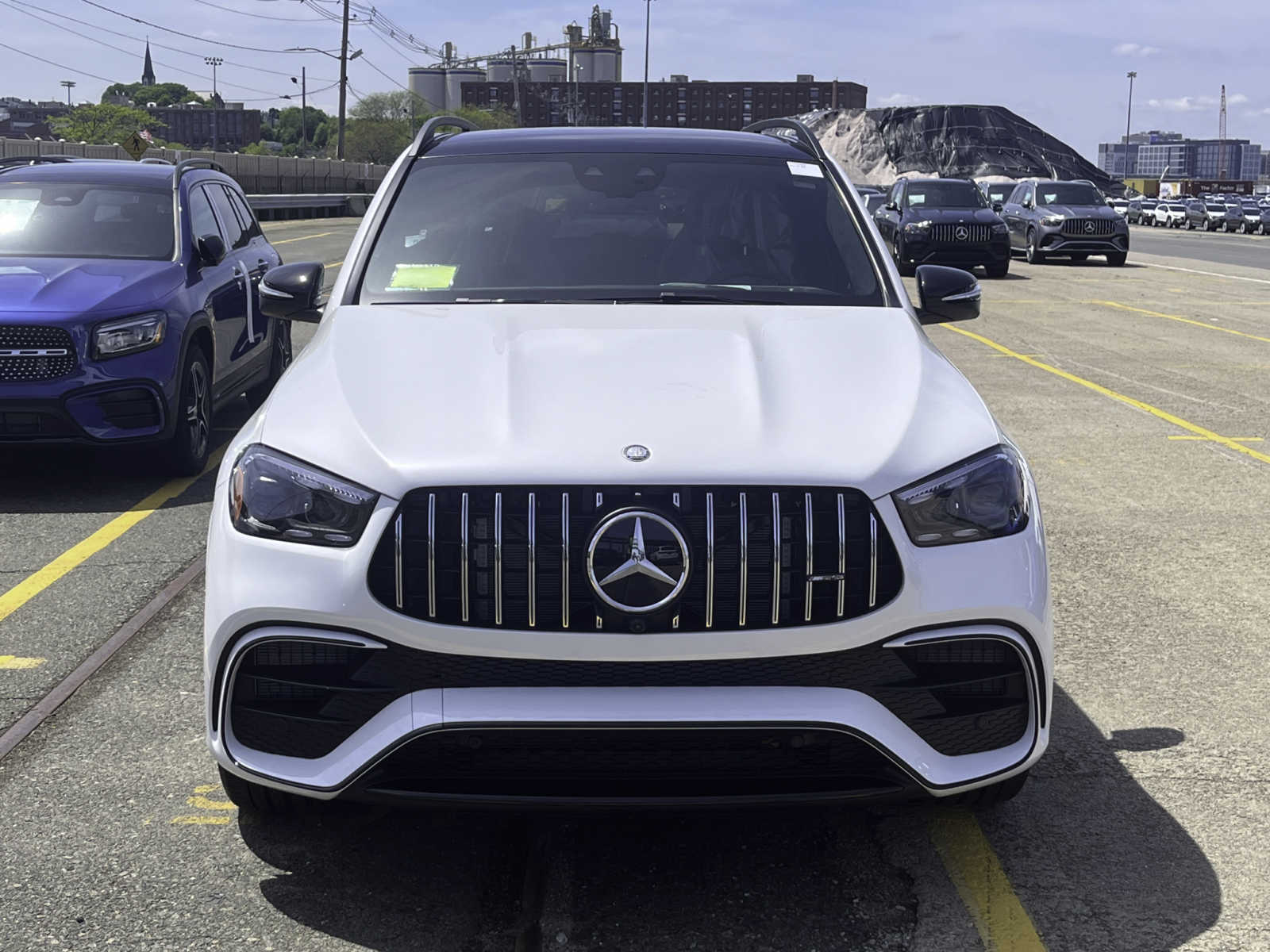 new 2024 Mercedes-Benz AMG GLE 63 car