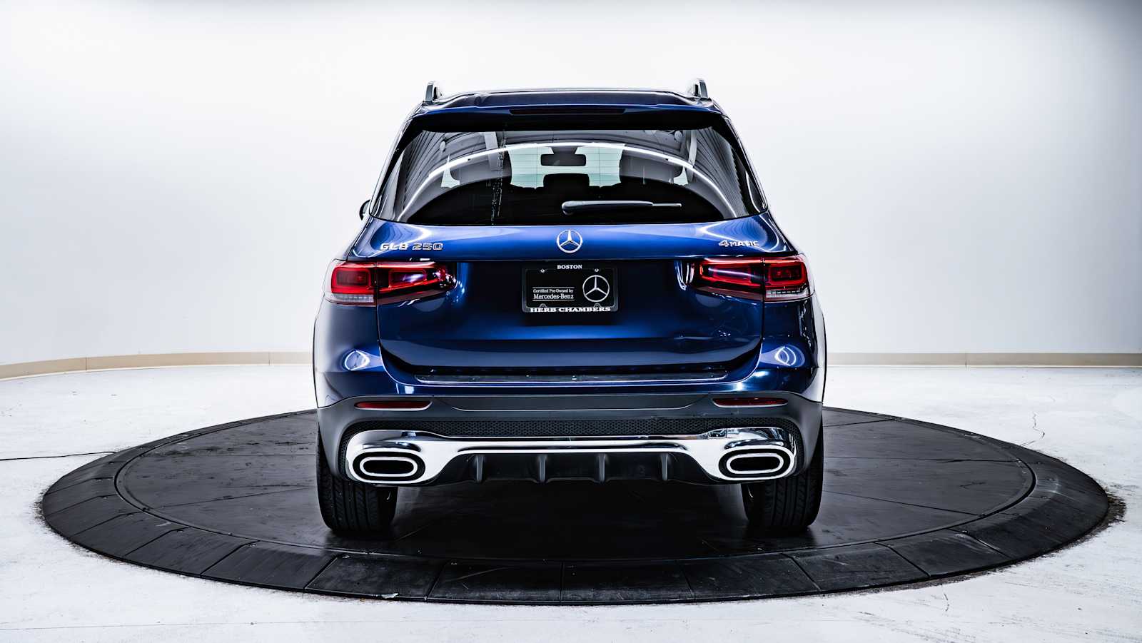 used 2020 Mercedes-Benz GLB 250 car, priced at $28,998
