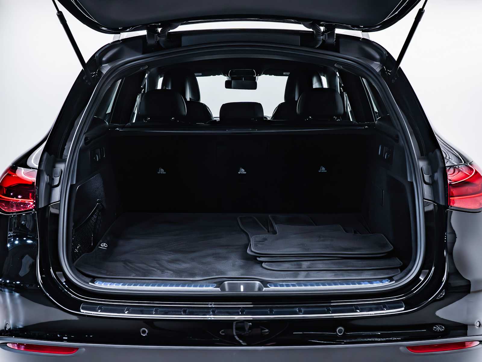 used 2025 Mercedes-Benz GLC 300 car, priced at $49,398