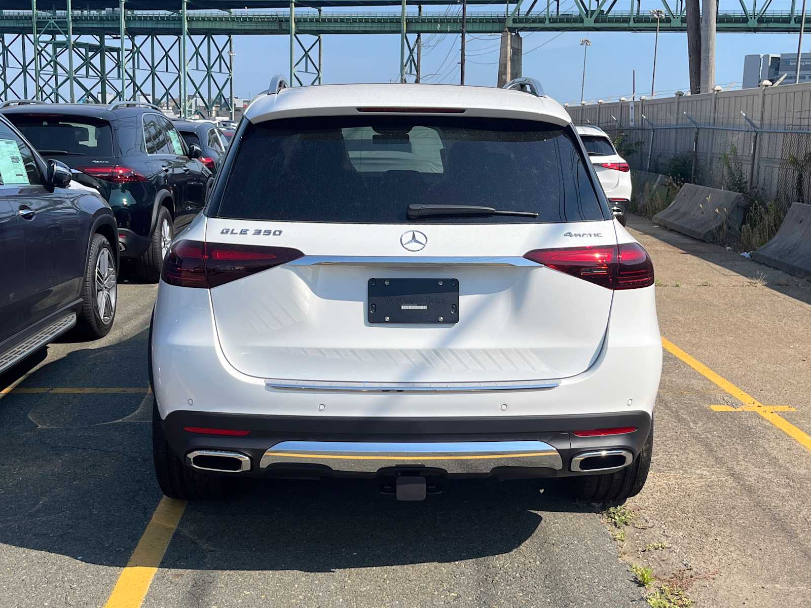 new 2025 Mercedes-Benz GLE 350 car