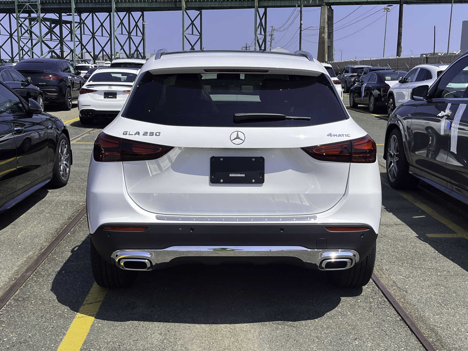 new 2025 Mercedes-Benz GLA 250 car