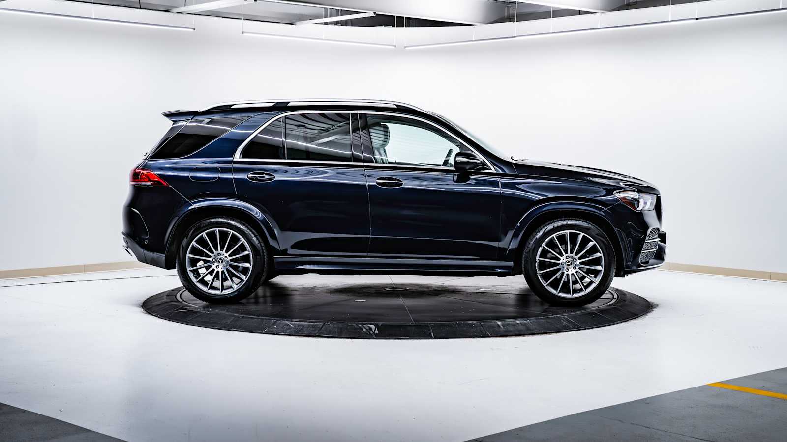 used 2021 Mercedes-Benz GLE 350 car, priced at $42,784