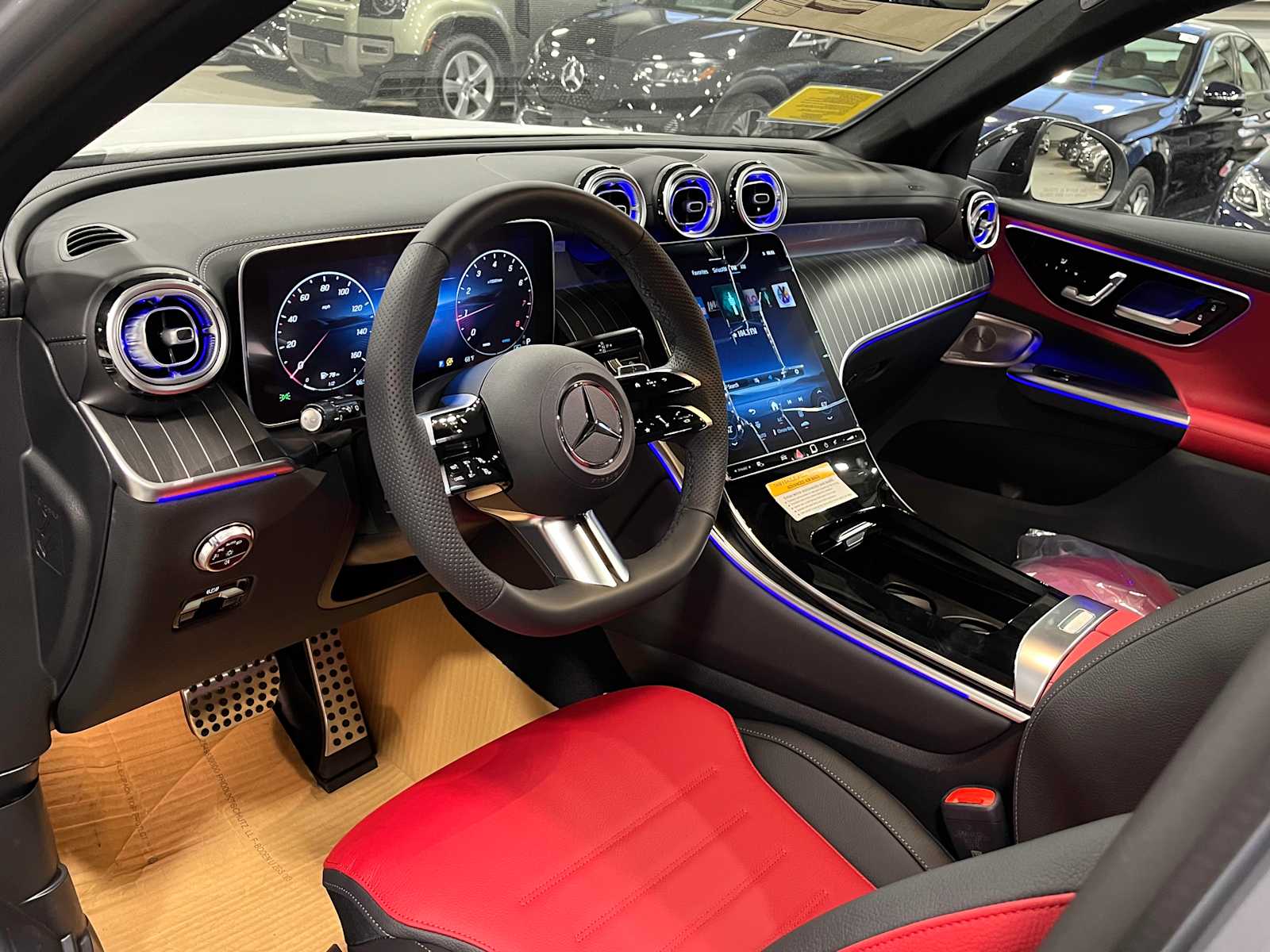 new 2025 Mercedes-Benz GLC 300 car