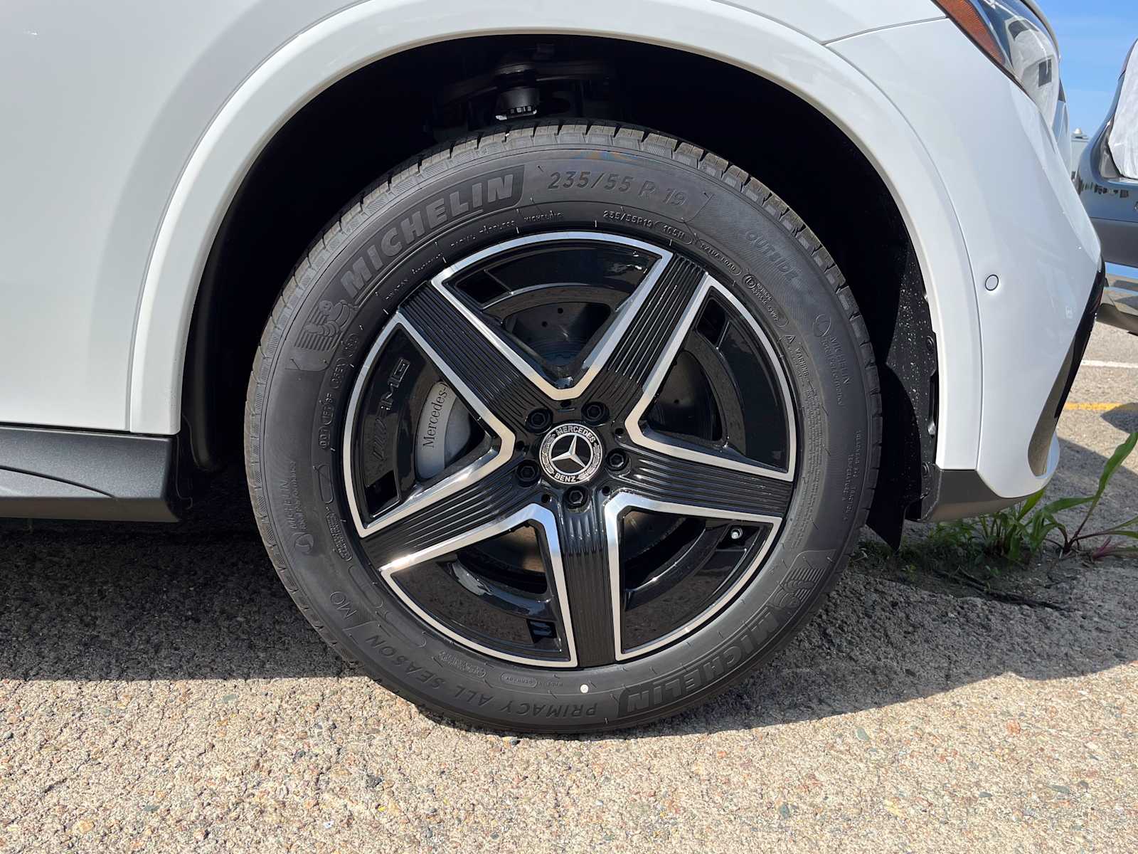 new 2025 Mercedes-Benz GLC 300 car