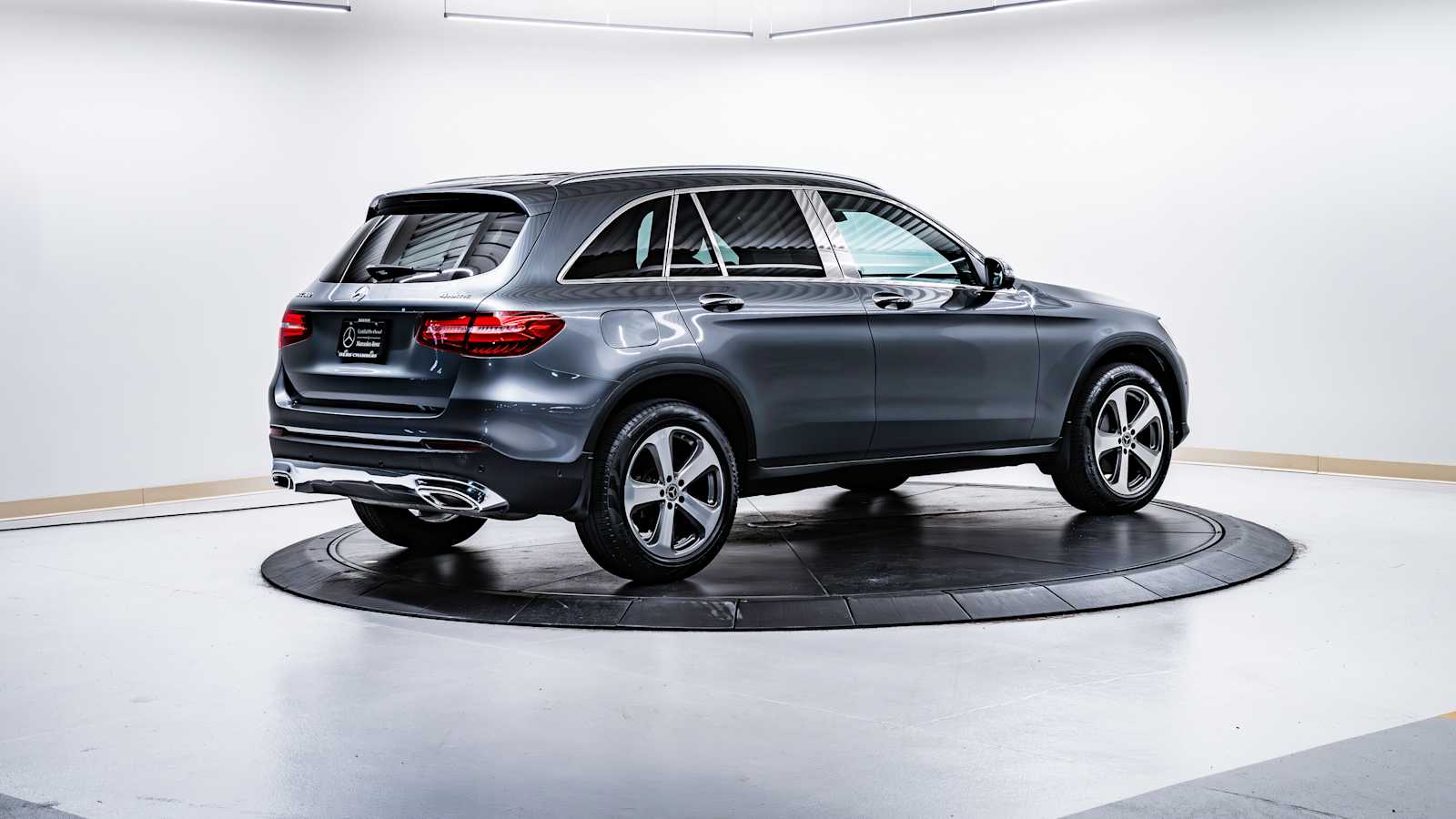 used 2019 Mercedes-Benz GLC 300 car, priced at $27,398