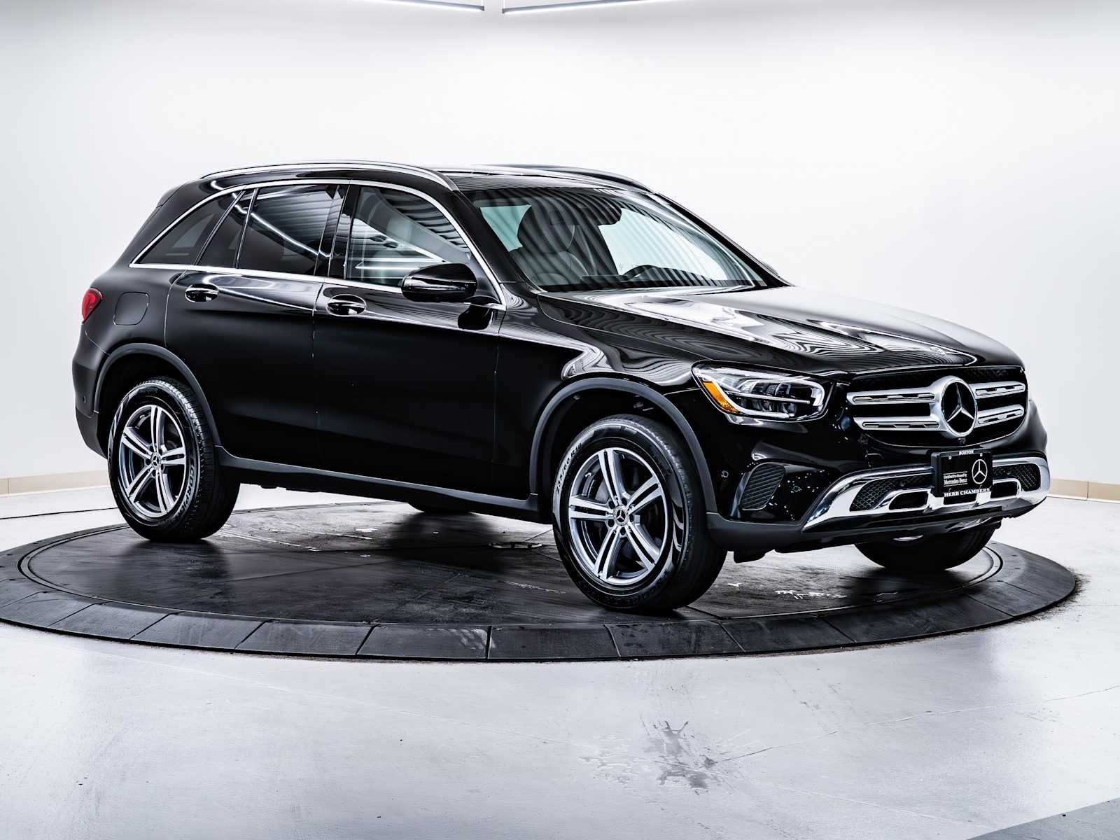 used 2022 Mercedes-Benz GLC 300 car, priced at $35,998