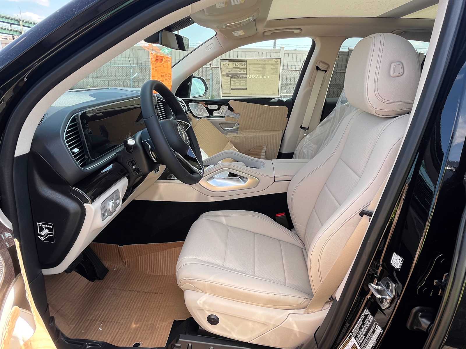 new 2025 Mercedes-Benz GLE 450e car