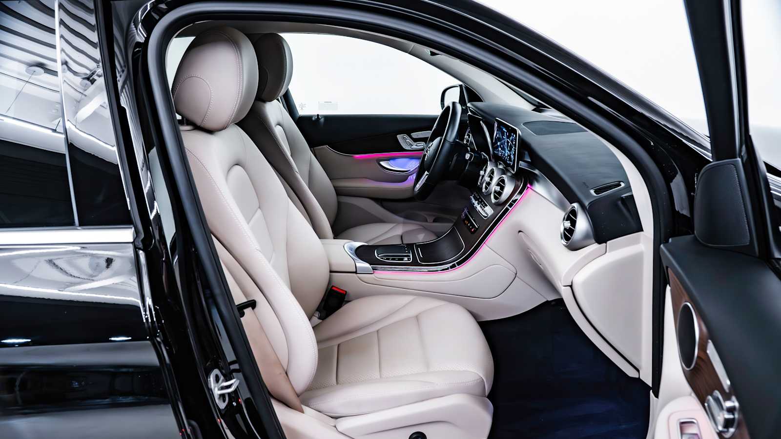 used 2022 Mercedes-Benz GLC 300 car, priced at $37,498