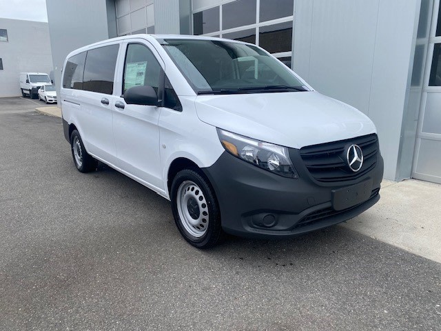 new 2023 Mercedes-Benz Metris car