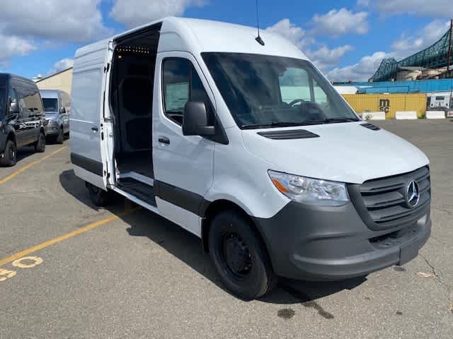 new 2025 Mercedes-Benz Sprinter car