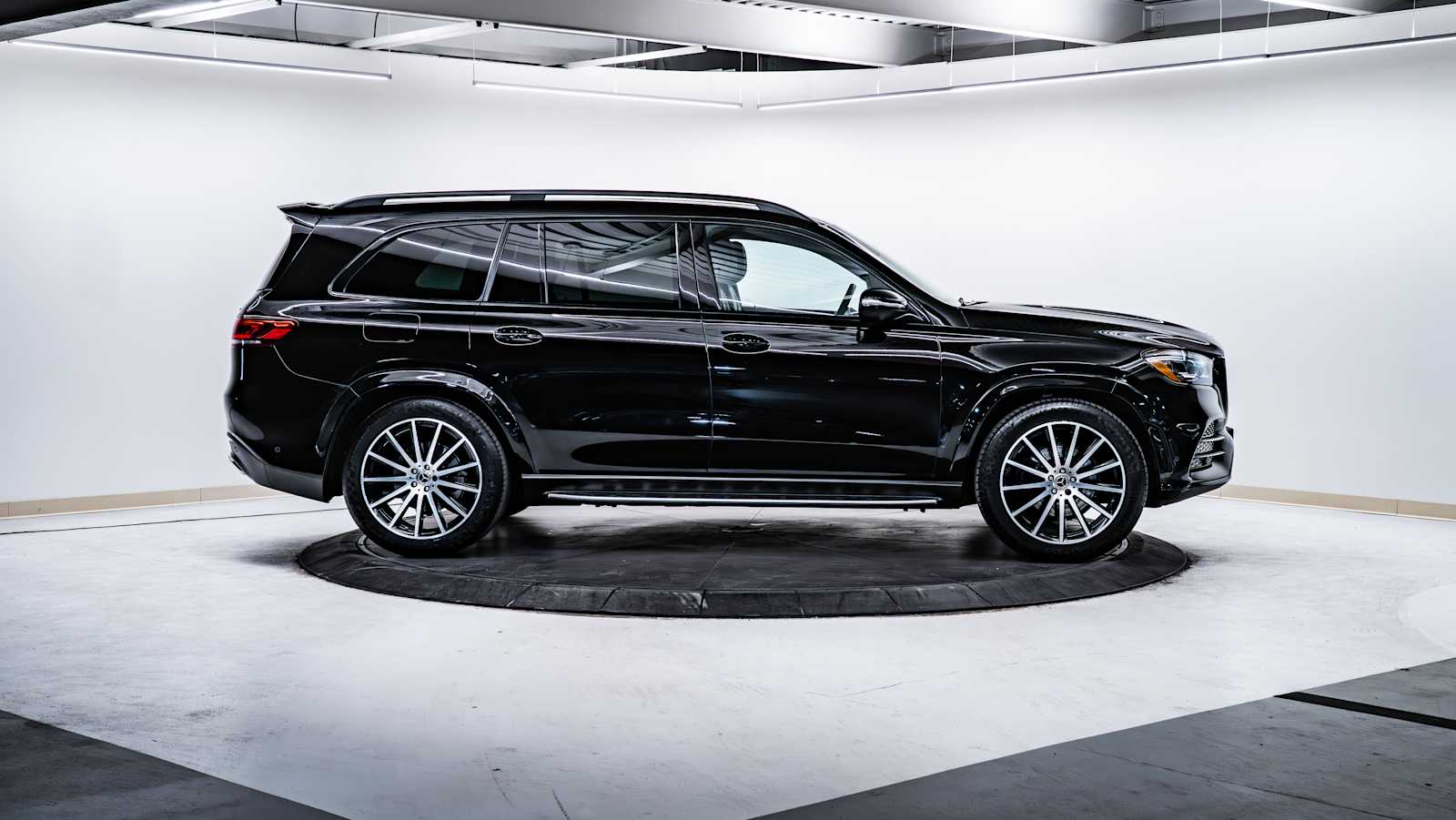 used 2021 Mercedes-Benz GLS 580 car, priced at $54,998