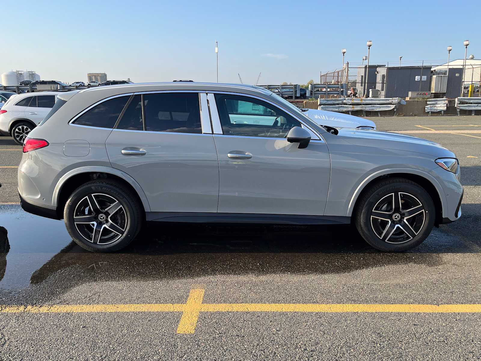 new 2025 Mercedes-Benz GLC 300 car