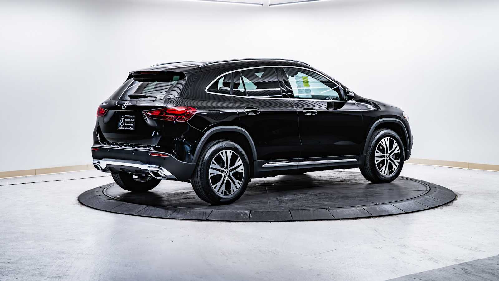 used 2025 Mercedes-Benz GLA 250 car, priced at $43,888