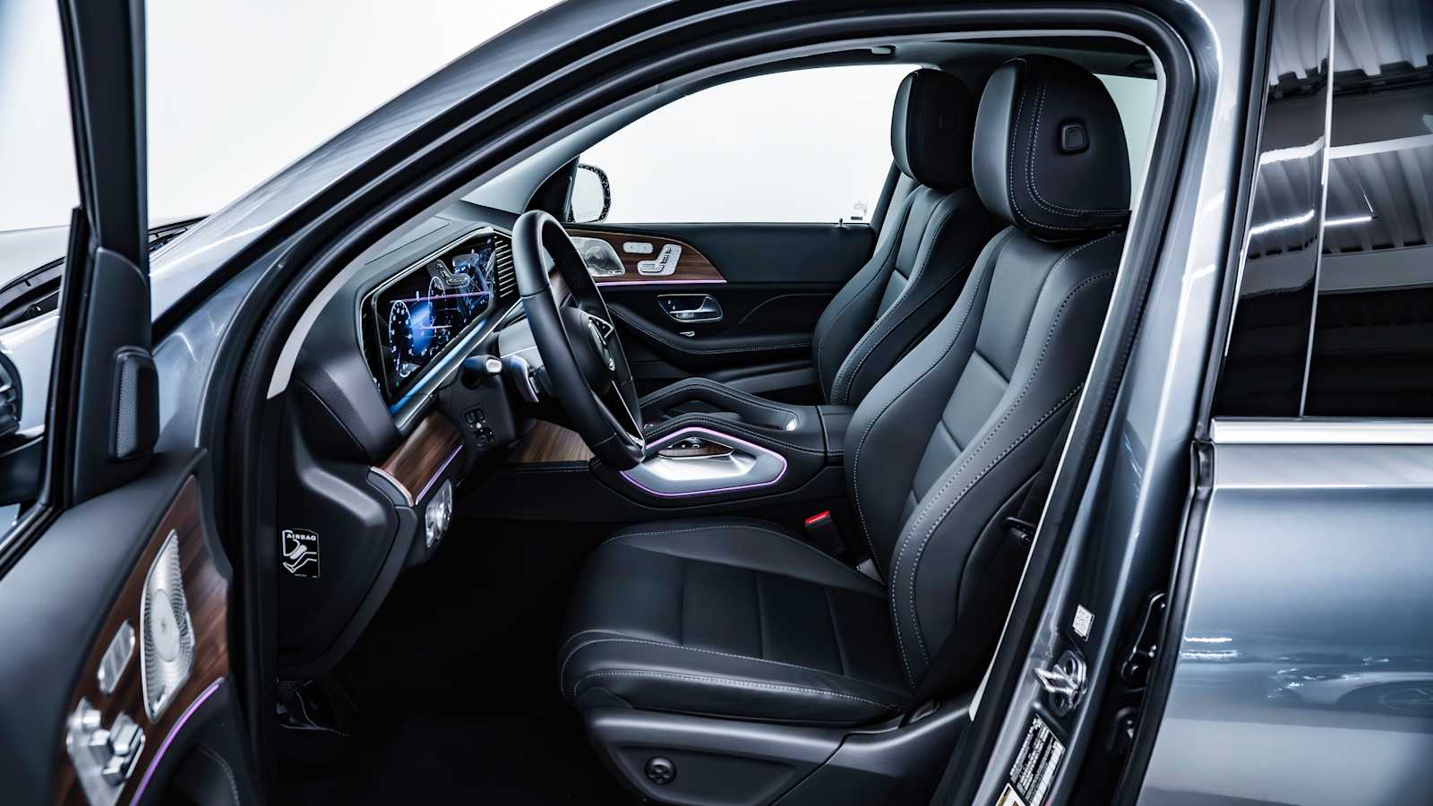used 2025 Mercedes-Benz GLE 350 car, priced at $65,998