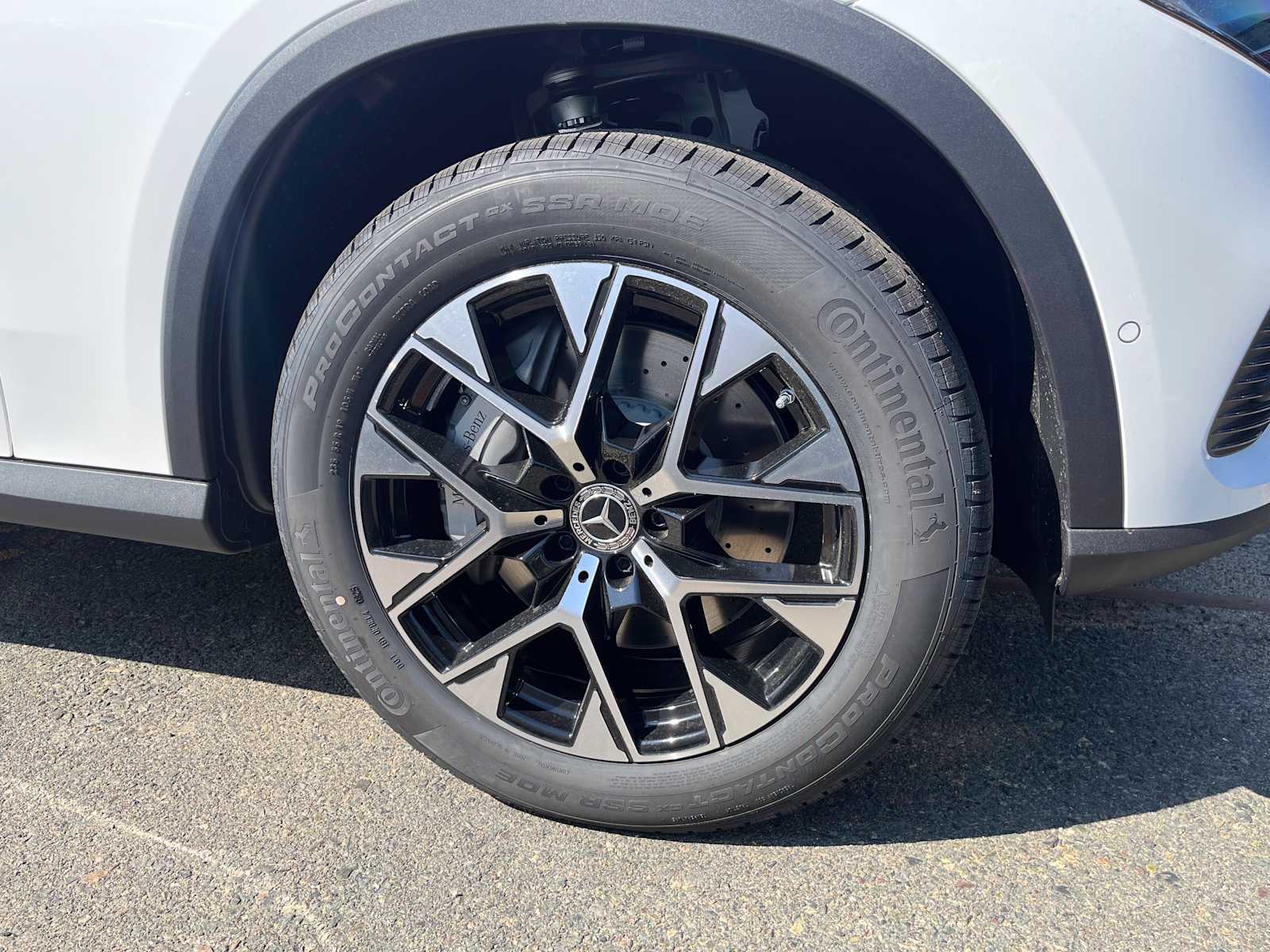 new 2025 Mercedes-Benz GLC 350e Plug-In Hybrid car