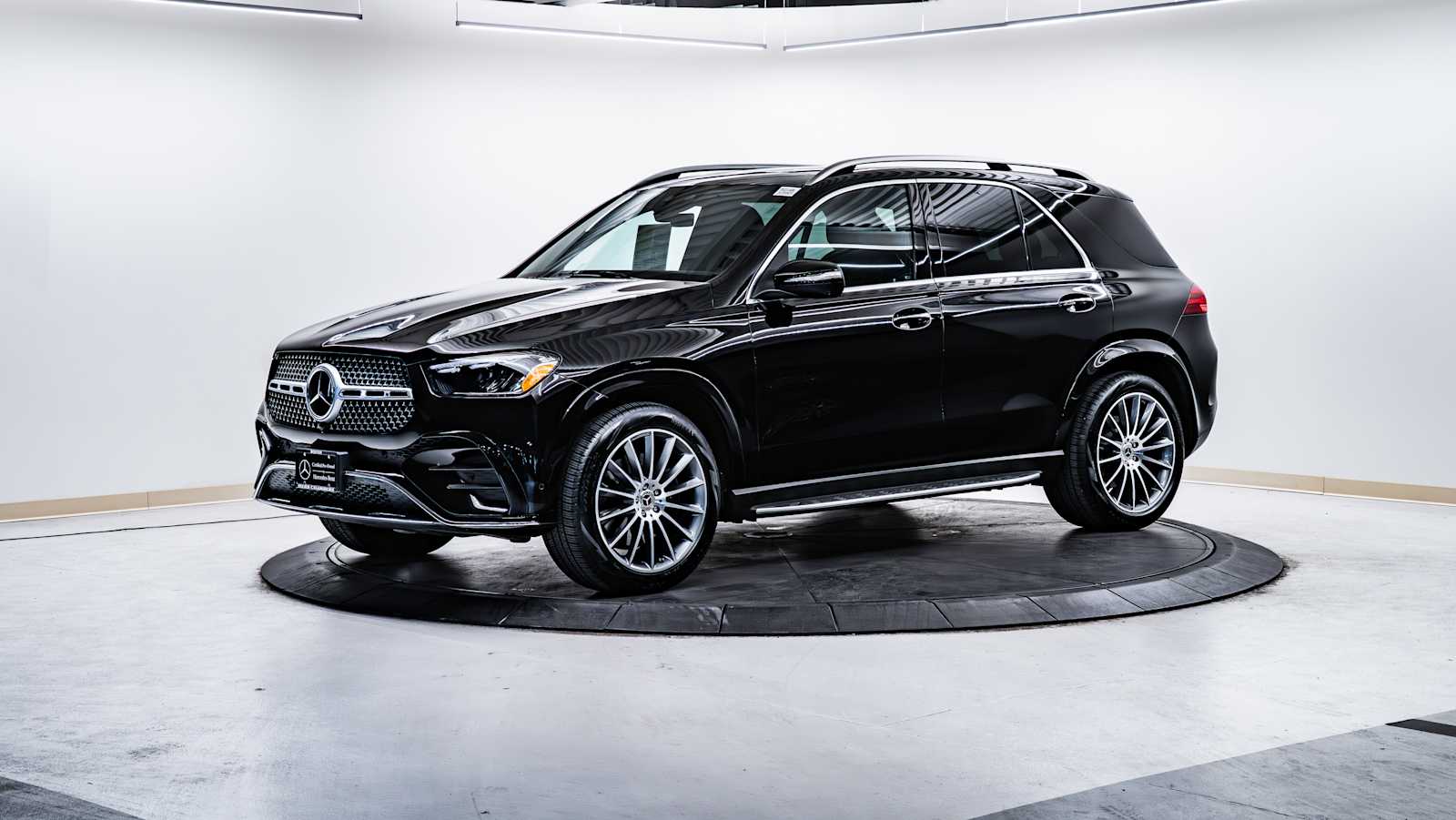 used 2024 Mercedes-Benz GLE 450 car, priced at $69,998