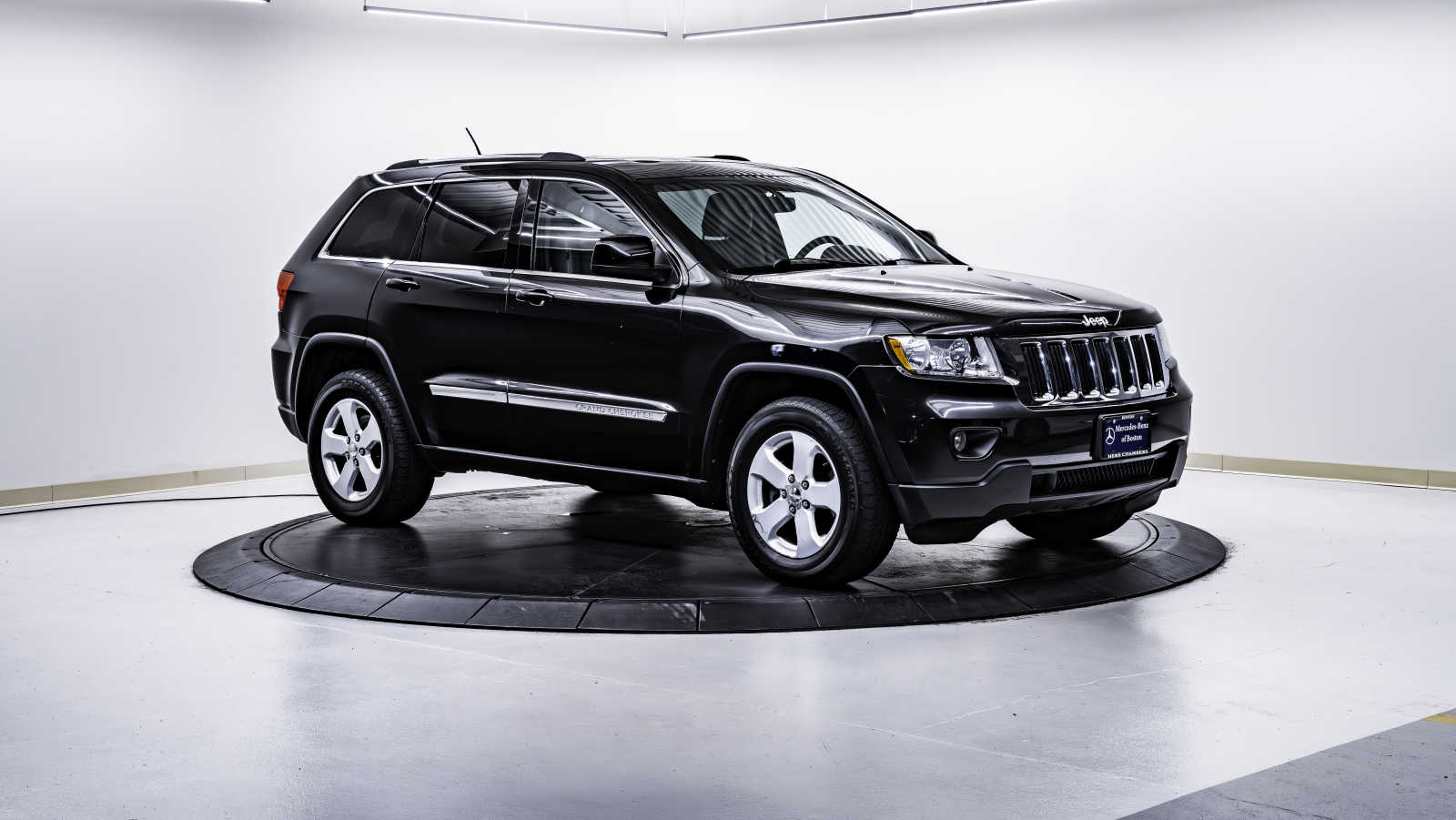 used 2012 Jeep Grand Cherokee car, priced at $8,998