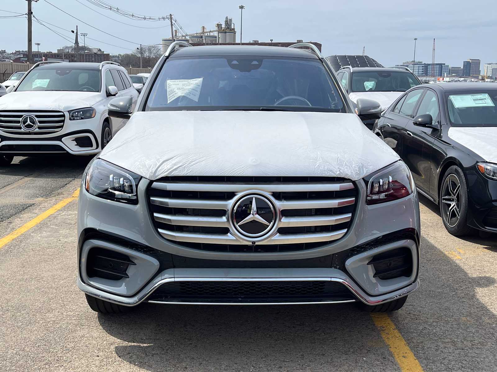 new 2025 Mercedes-Benz GLS 450 car