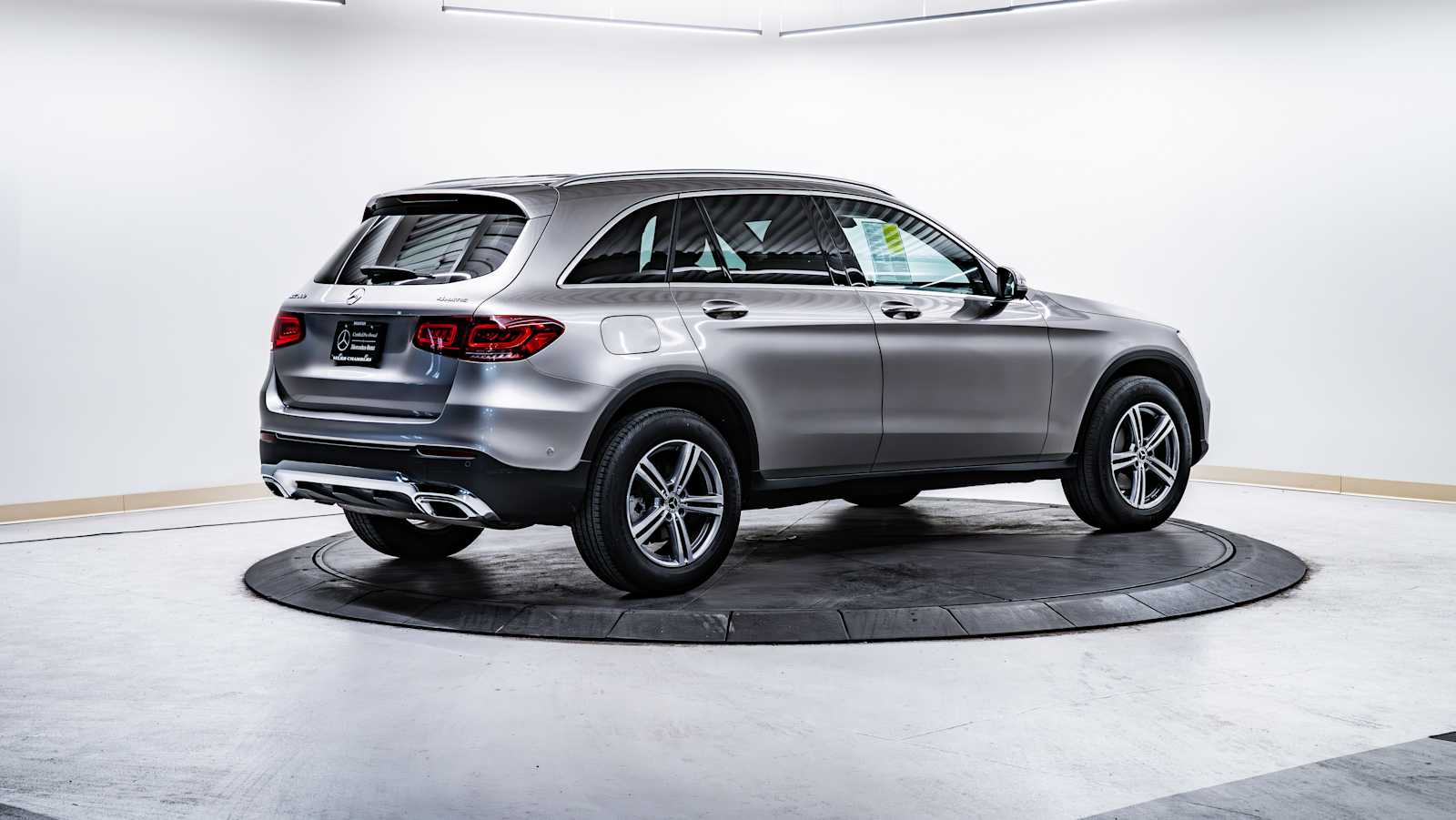 used 2021 Mercedes-Benz GLC 300 car, priced at $33,898