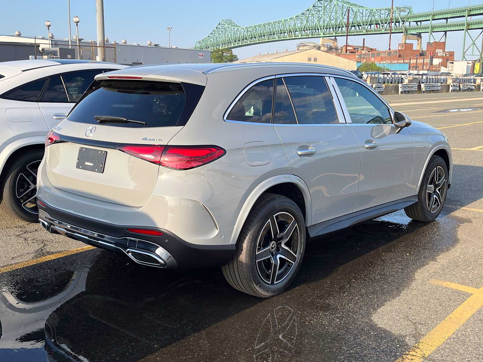 new 2025 Mercedes-Benz GLC 300 car