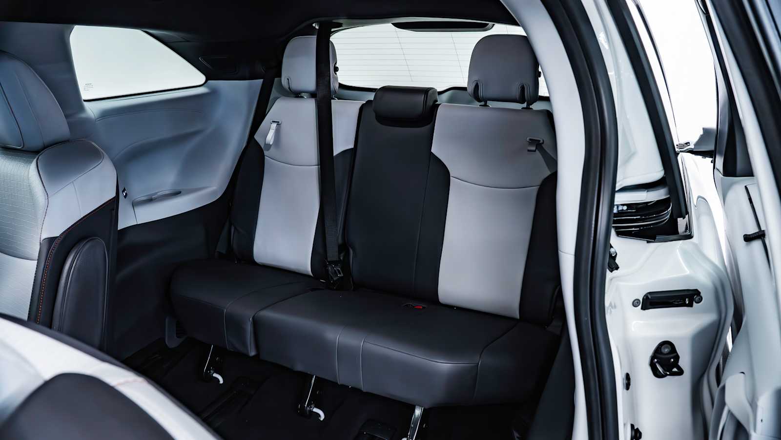 used 2021 Toyota Sienna car, priced at $39,898