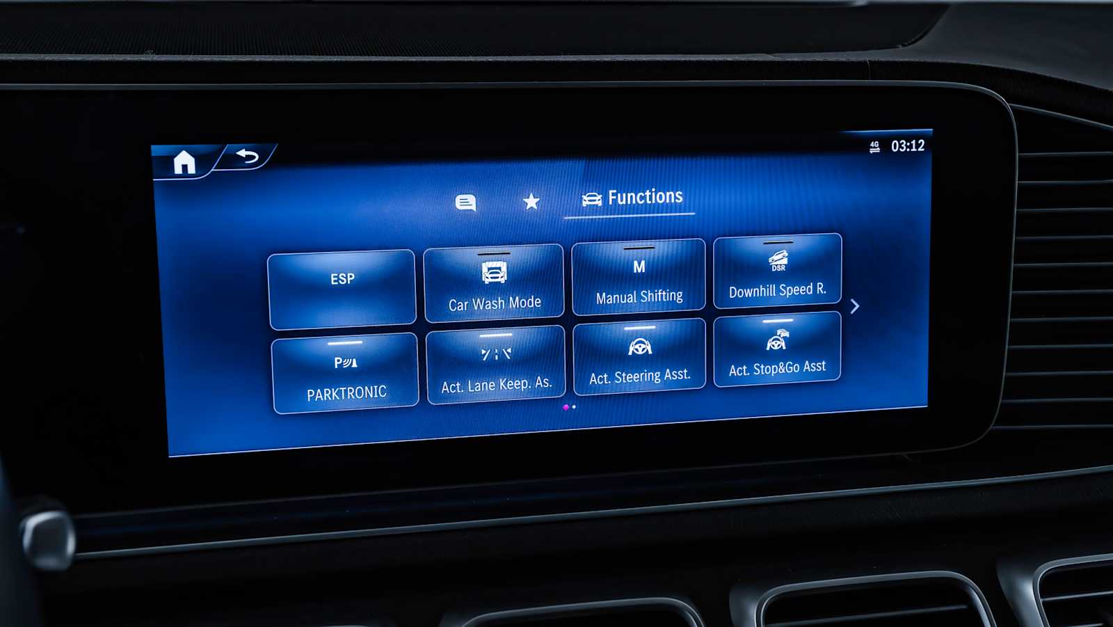 used 2024 Mercedes-Benz GLE 450 car, priced at $69,998