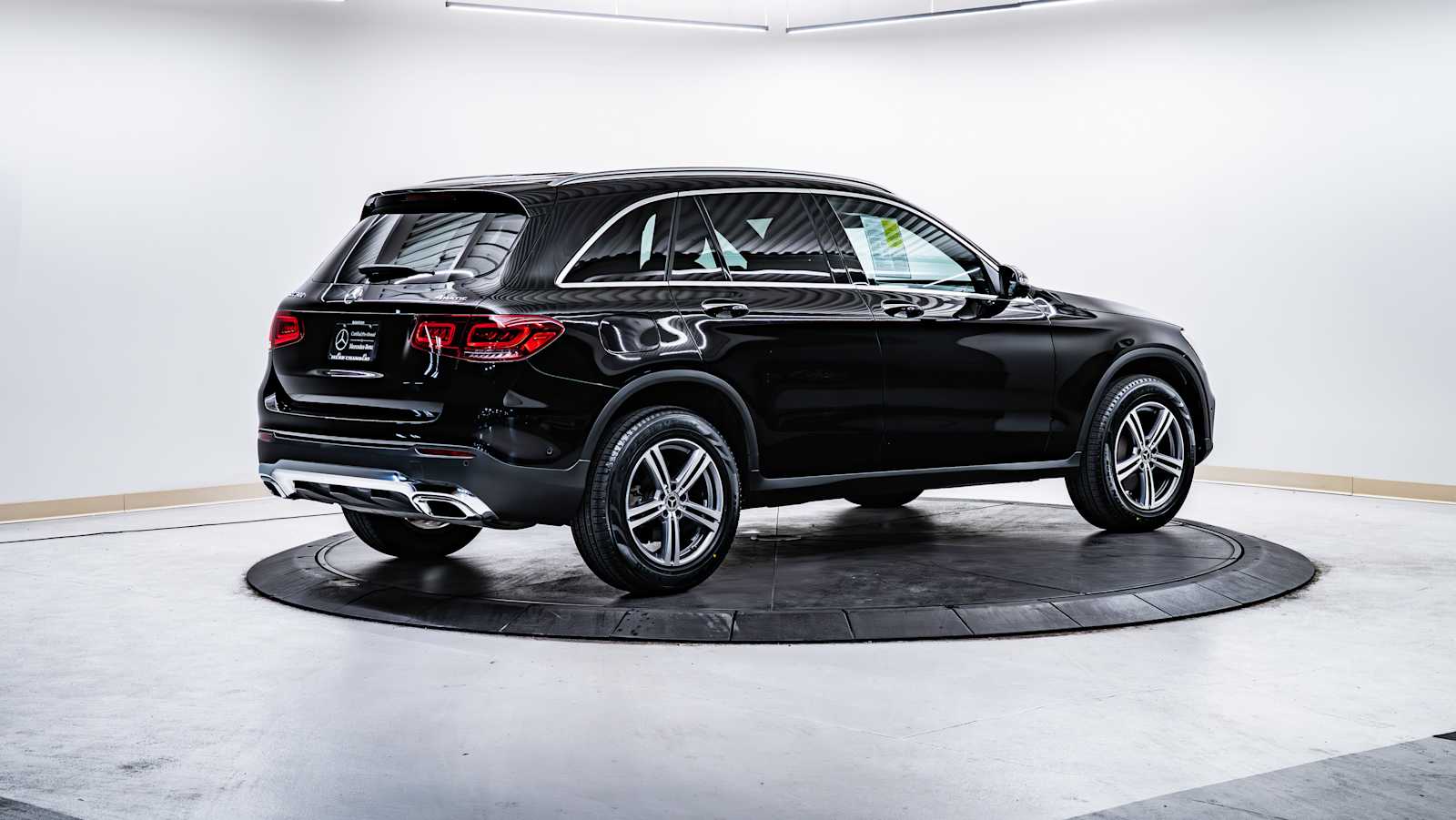 used 2022 Mercedes-Benz GLC 300 car, priced at $35,998