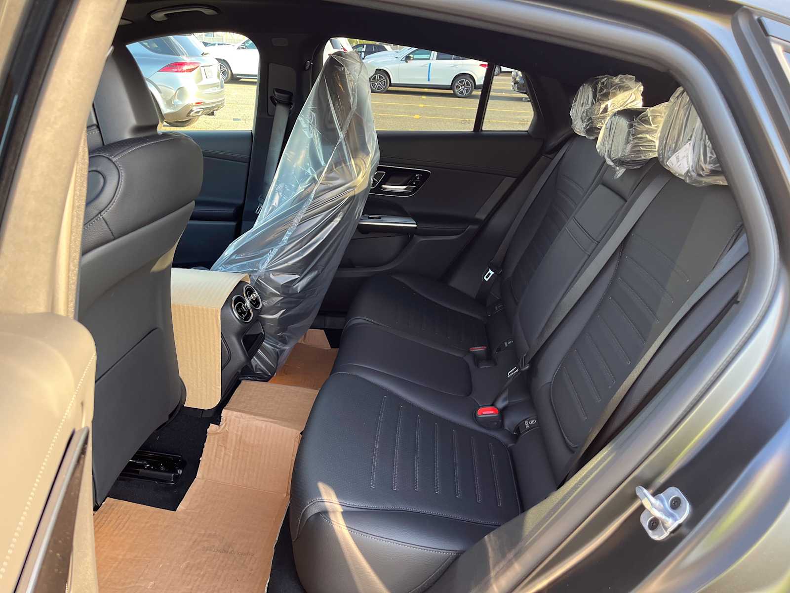 new 2025 Mercedes-Benz GLC 300 car