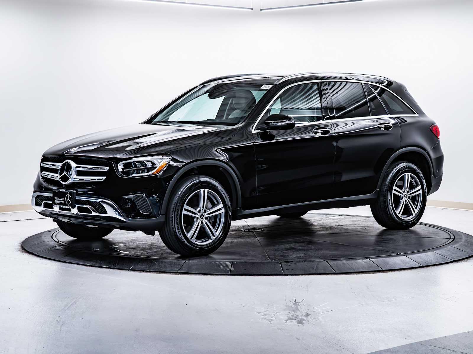 used 2022 Mercedes-Benz GLC 300 car, priced at $35,998