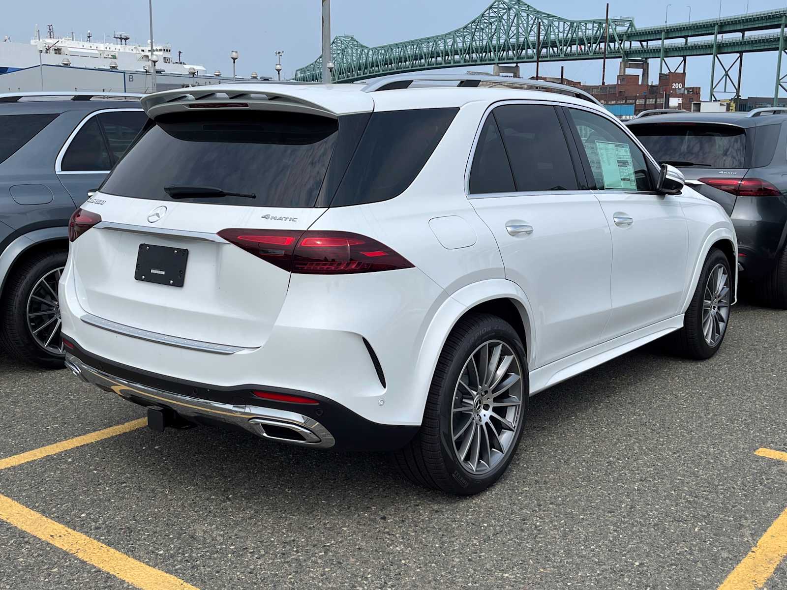 new 2025 Mercedes-Benz GLE 350 car