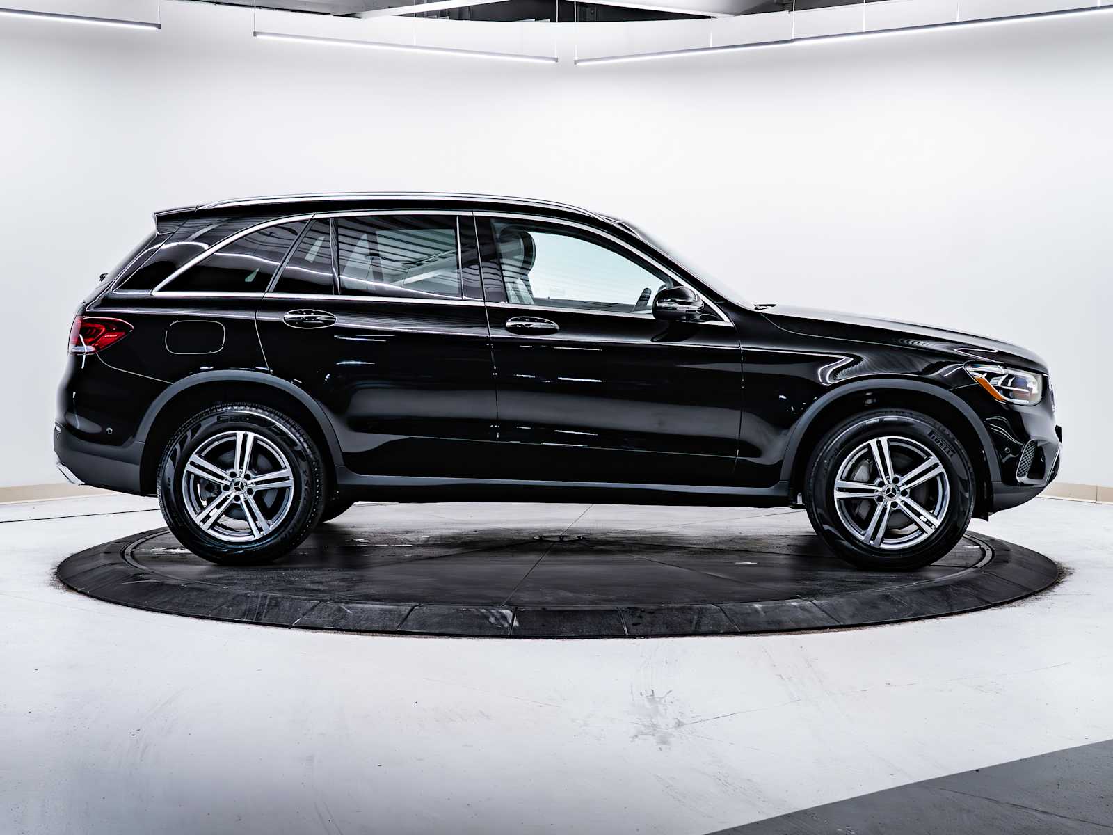 used 2022 Mercedes-Benz GLC 300 car, priced at $35,998