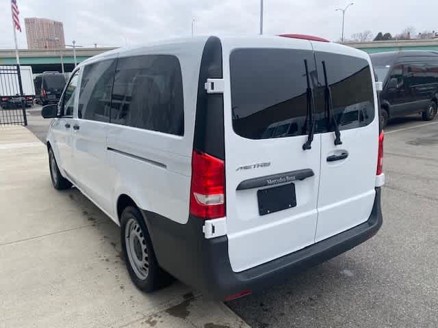 new 2023 Mercedes-Benz Metris car