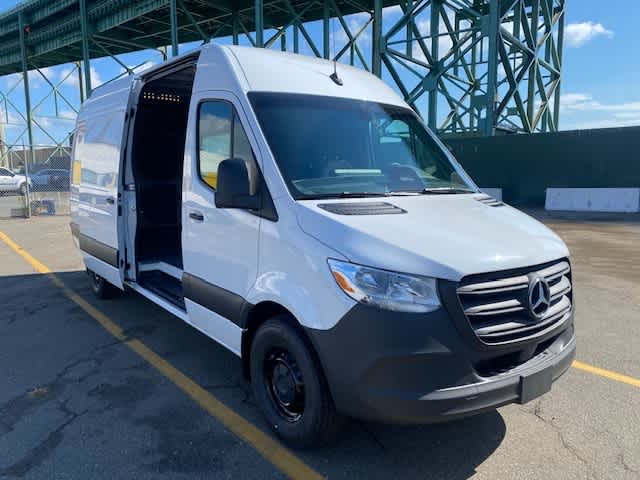 new 2025 Mercedes-Benz Sprinter car