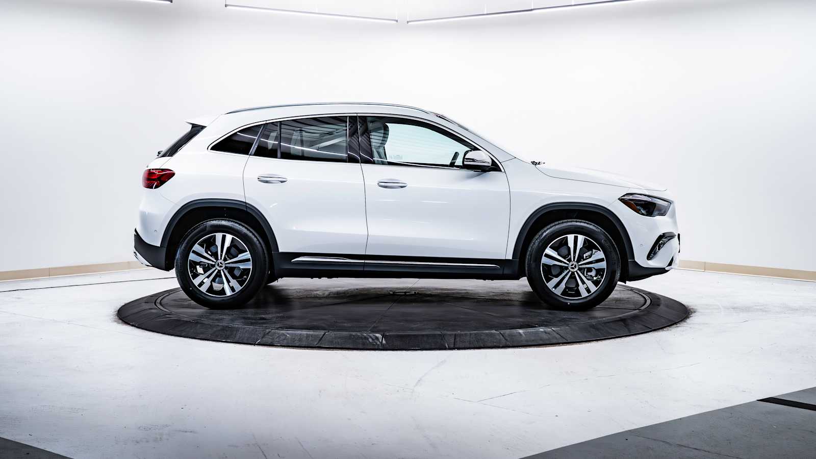 used 2025 Mercedes-Benz GLA 250 car, priced at $45,898