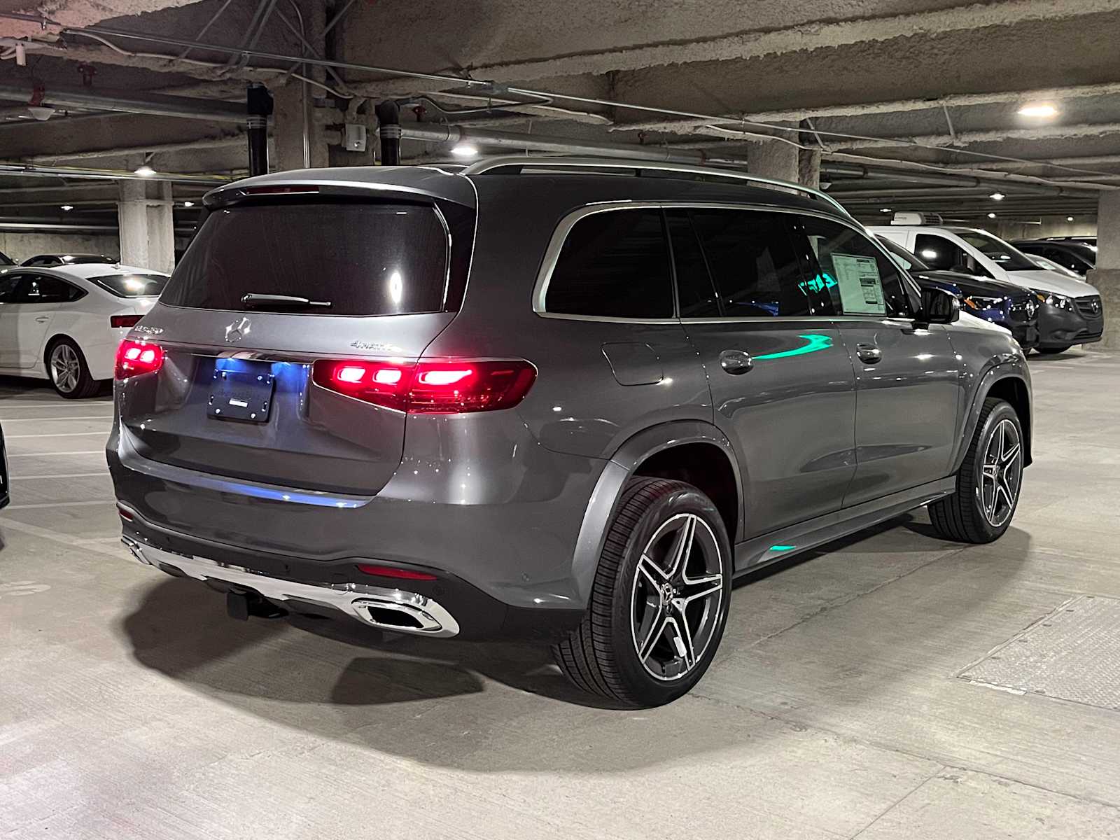 new 2025 Mercedes-Benz GLS 450 car