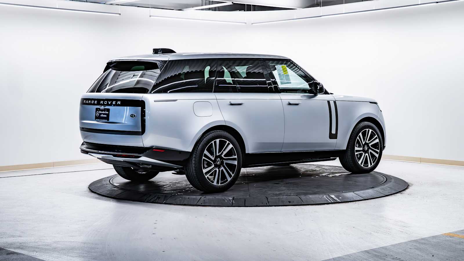 used 2023 Land Rover Range Rover car, priced at $108,998